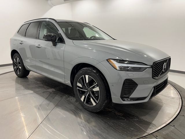2026 Volvo XC60 Plus