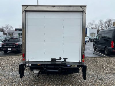 2025 Ford E-350 Base Cutaway