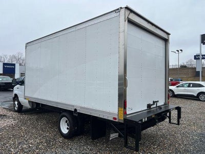 2025 Ford E-350 Base Cutaway