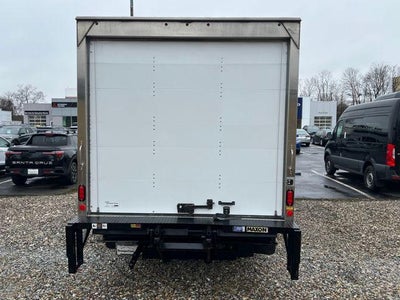 2025 Ford E-350 Base Cutaway