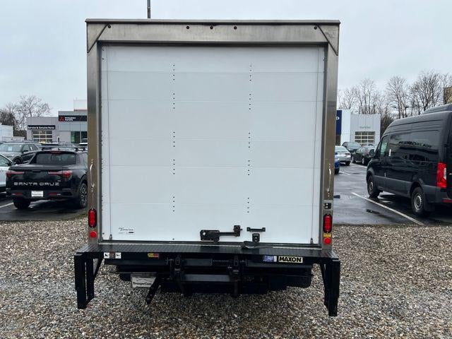 2025 Ford E-350 Base Cutaway