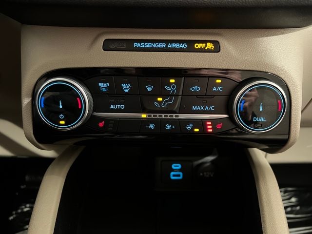 2022 Ford Escape SE Hybrid