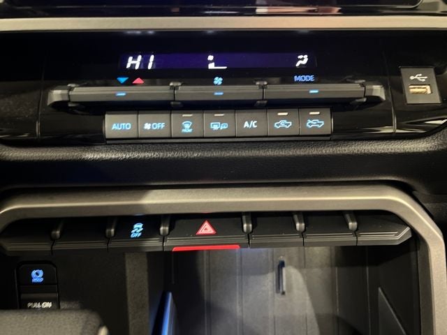 2024 Toyota TUNDRA 4X4 SR5