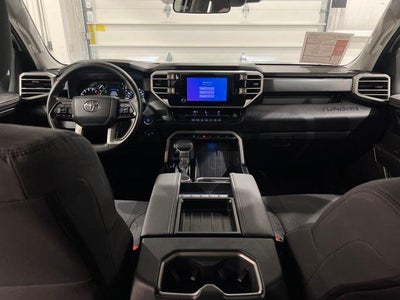 2024 Toyota TUNDRA 4X4 SR5