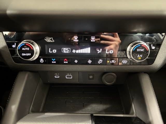 2023 Mitsubishi Outlander SEL