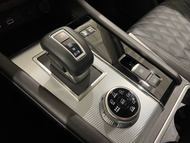 2023 Mitsubishi Outlander SEL