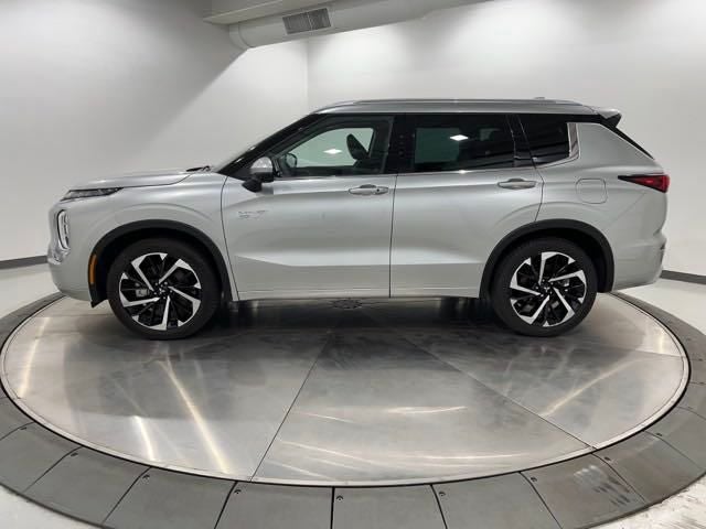 2023 Mitsubishi Outlander SEL