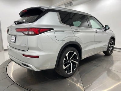 2023 Mitsubishi Outlander SEL