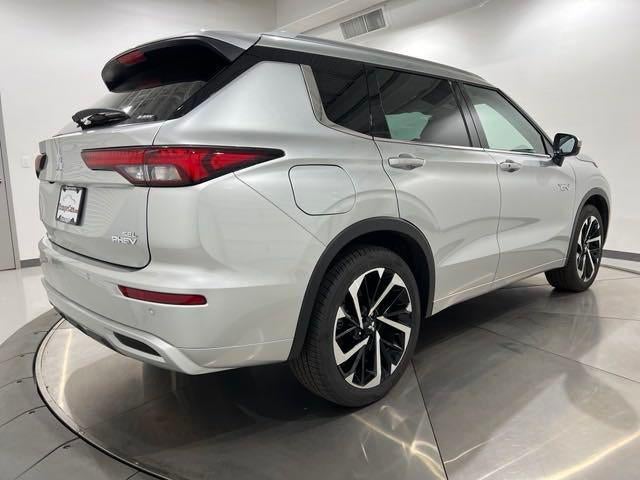 2023 Mitsubishi Outlander SEL