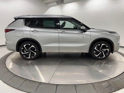 2023 Mitsubishi Outlander SEL