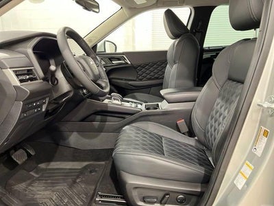 2023 Mitsubishi Outlander SEL