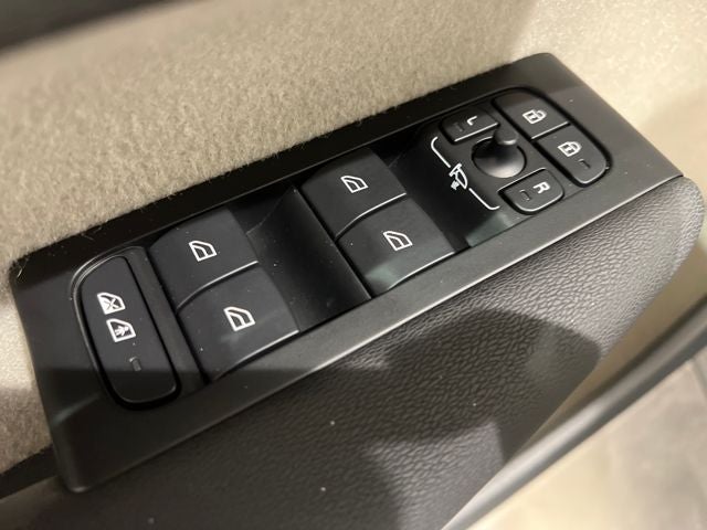 2021 Volvo XC40 Momentum