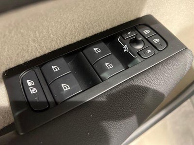 2021 Volvo XC40 Momentum