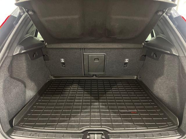 2021 Volvo XC40 Momentum