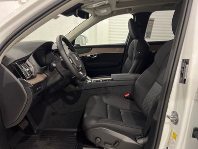 2025 Volvo XC90 T8 Plus 7 Passenger 2025.5