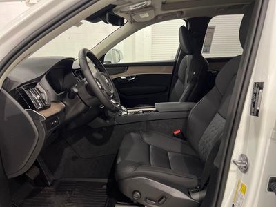 2025 Volvo XC90 T8 Plus 7 Passenger 2025.5