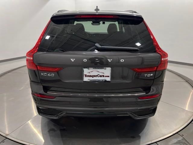 2025 Volvo XC60 T8 Plus