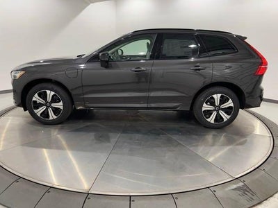 2025 Volvo XC60 T8 Plus
