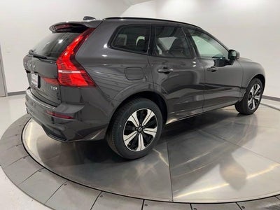 2025 Volvo XC60 T8 Plus