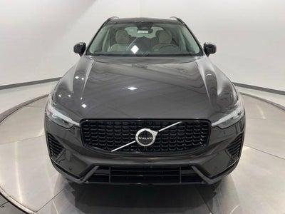 2025 Volvo XC60 T8 Plus