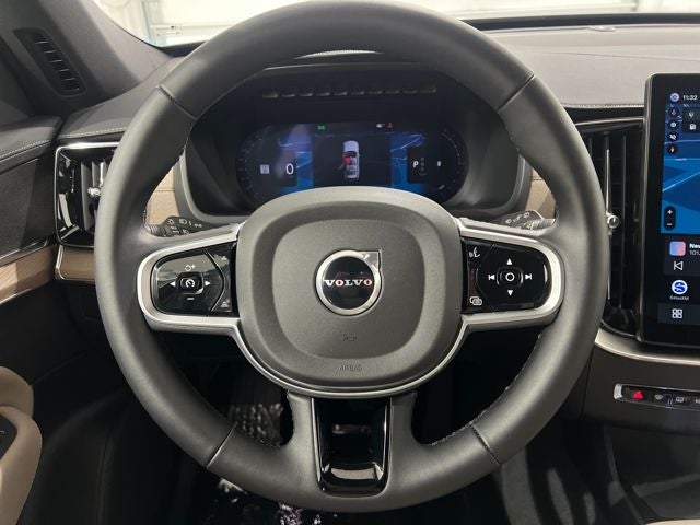 2026 Volvo XC90 B5 Plus