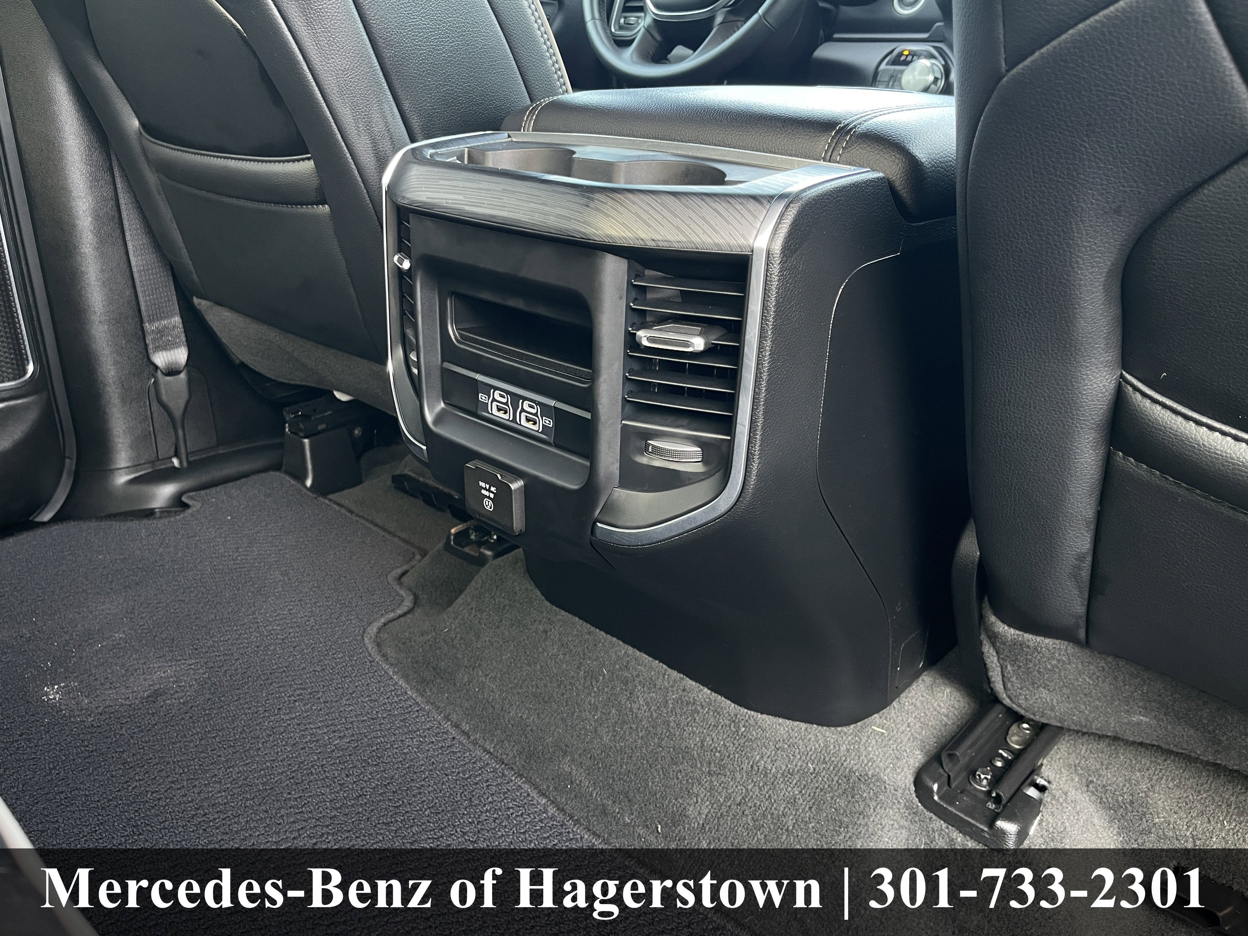 2024 RAM 1500 Laramie 4x4 Crew Cab 5'7 Box