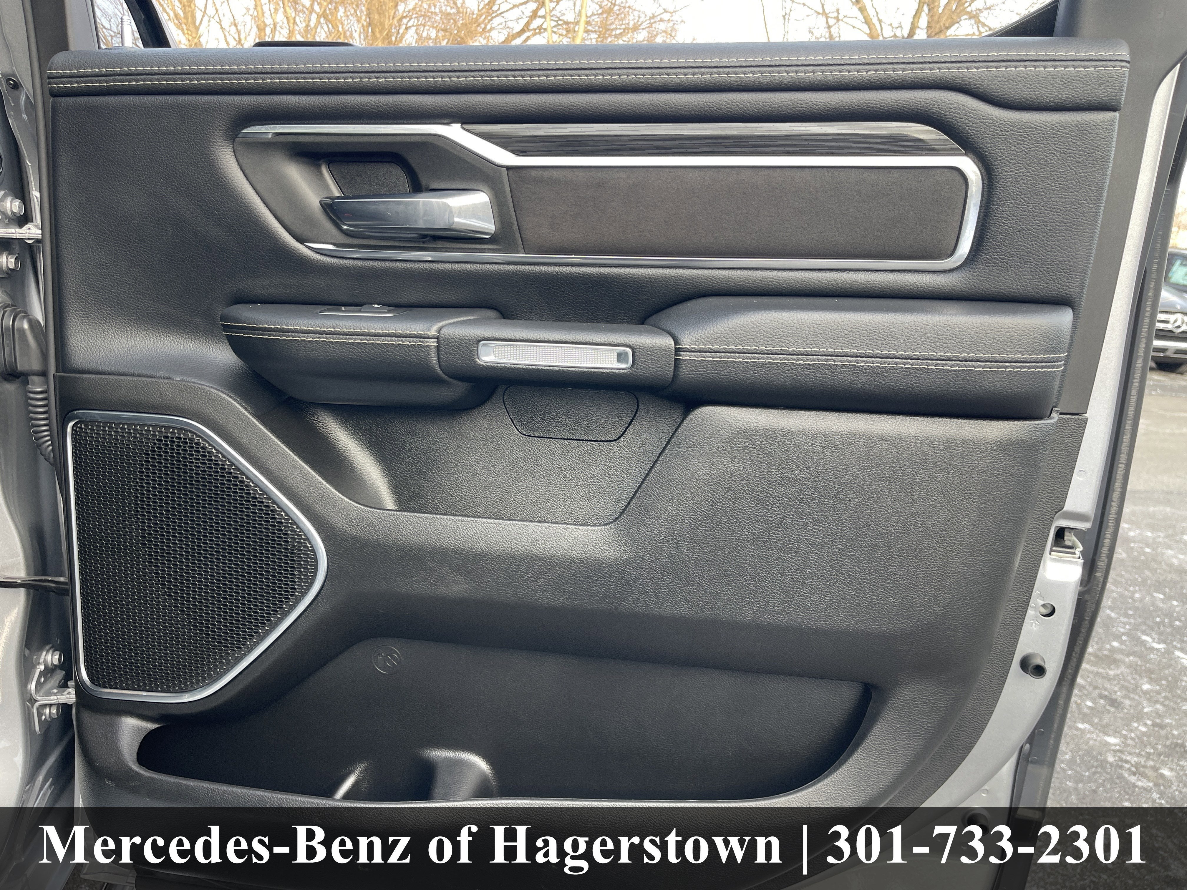 2024 RAM 1500 Laramie 4x4 Crew Cab 5'7 Box