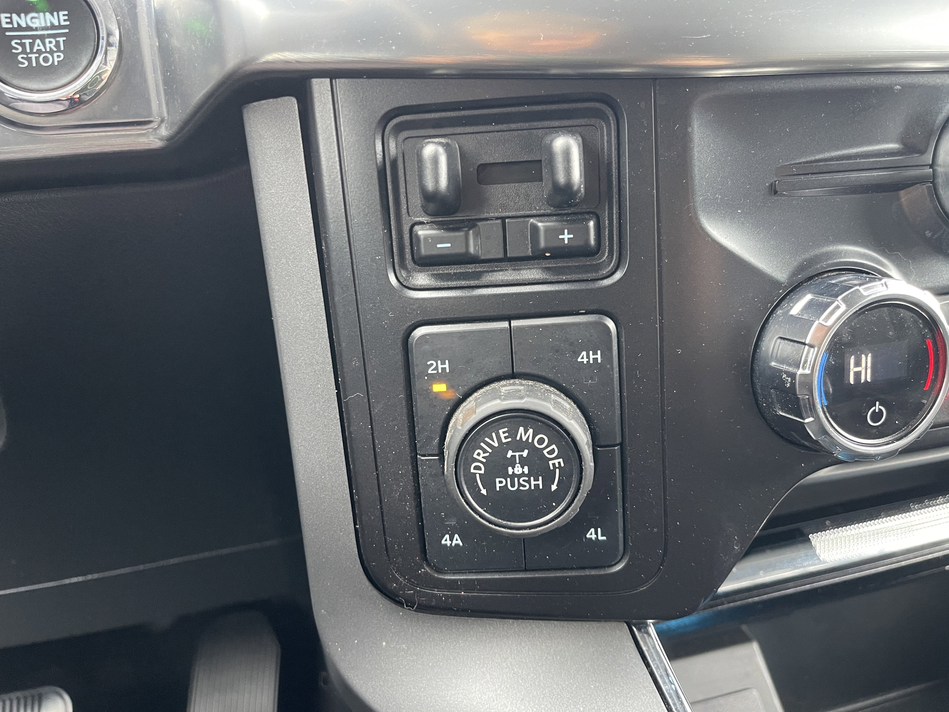 2021 Ford F-150 LARIAT 4WD SuperCrew 5.5' Box