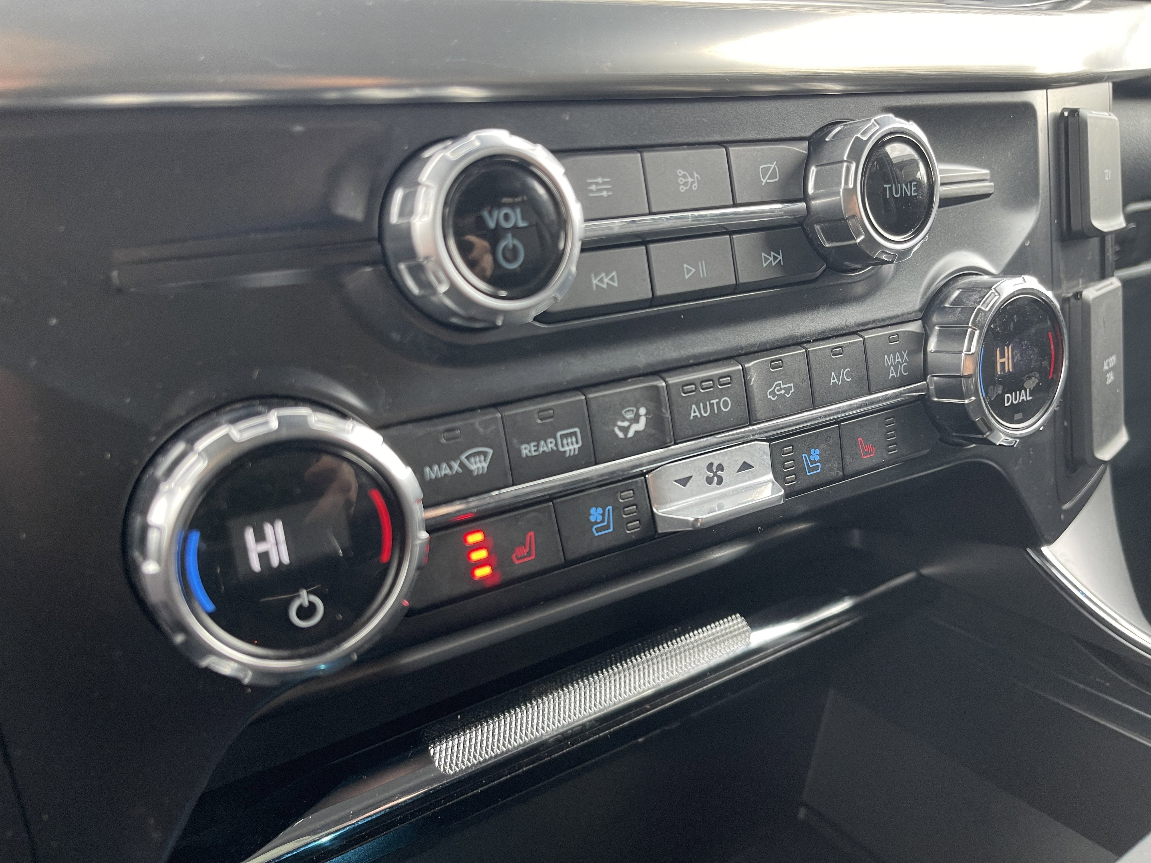 2021 Ford F-150 LARIAT 4WD SuperCrew 5.5' Box