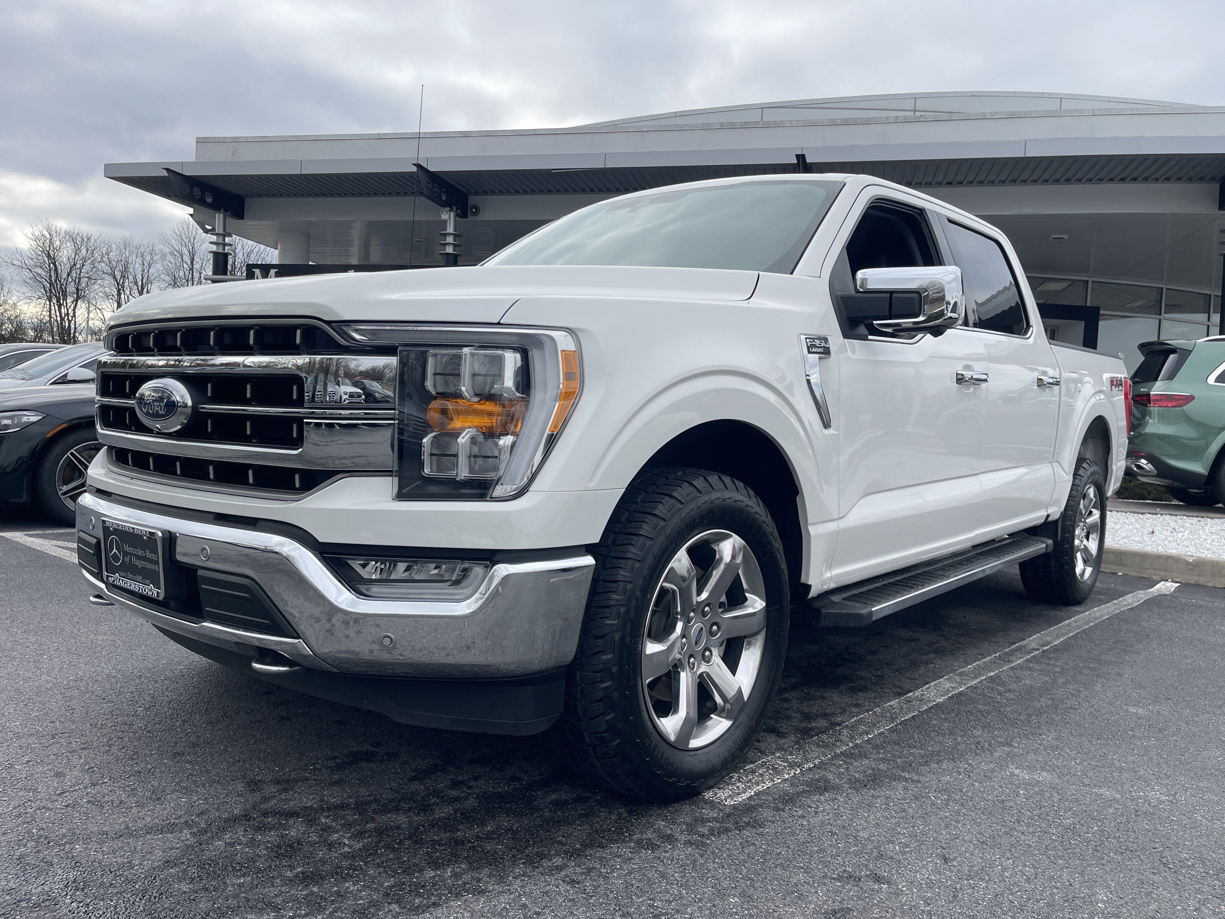 2021 Ford F-150 LARIAT 4WD SuperCrew 5.5' Box