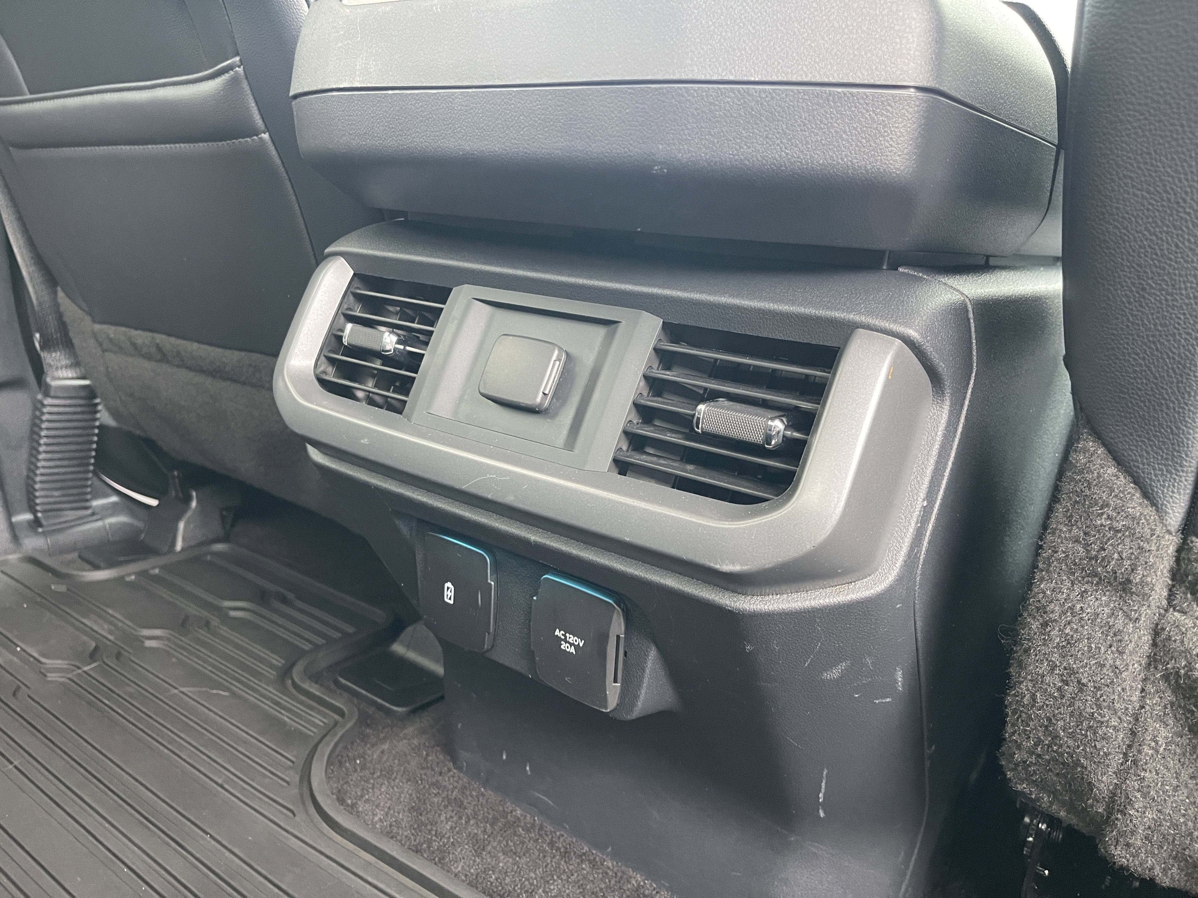 2021 Ford F-150 LARIAT 4WD SuperCrew 5.5' Box