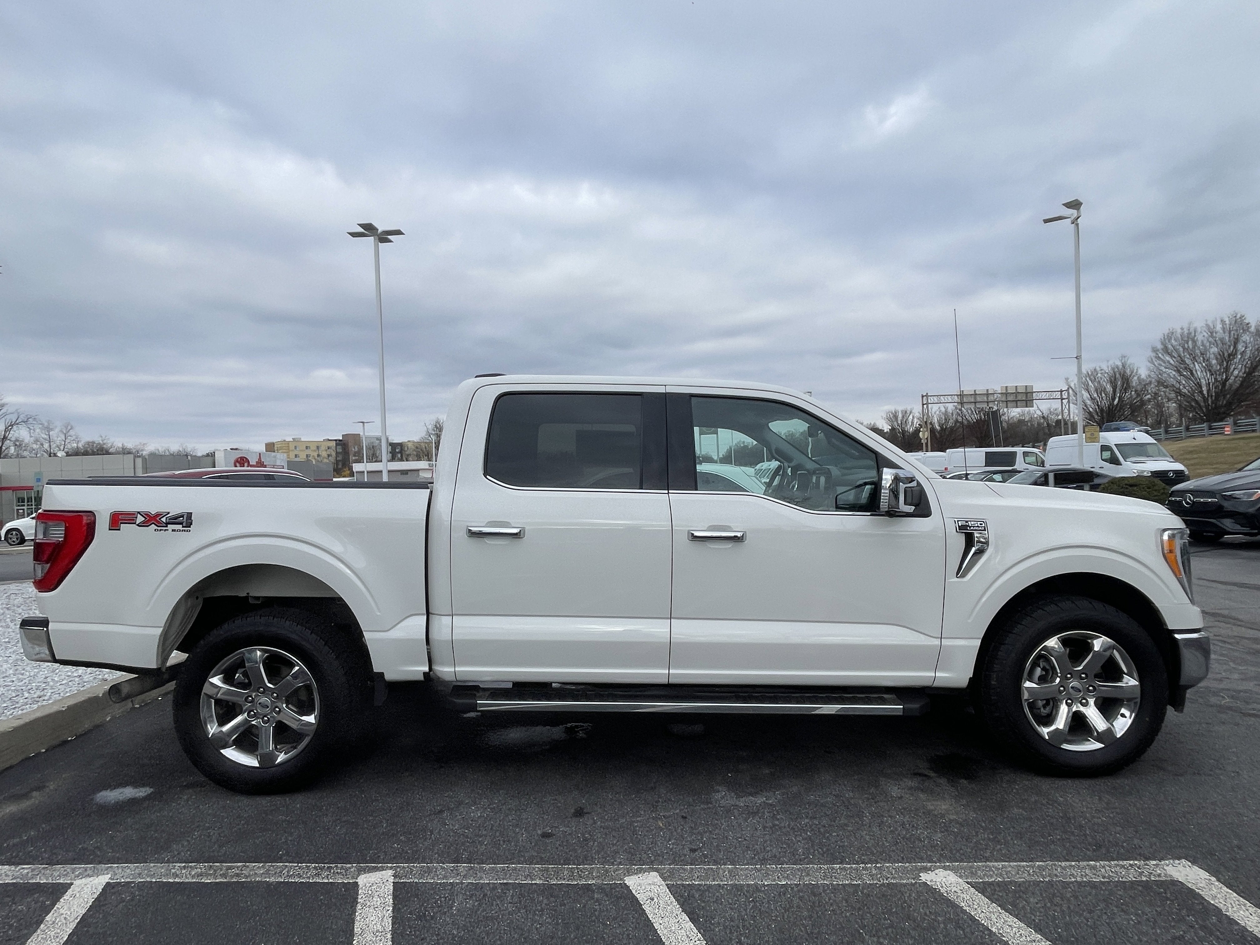 2021 Ford F-150 LARIAT 4WD SuperCrew 5.5' Box