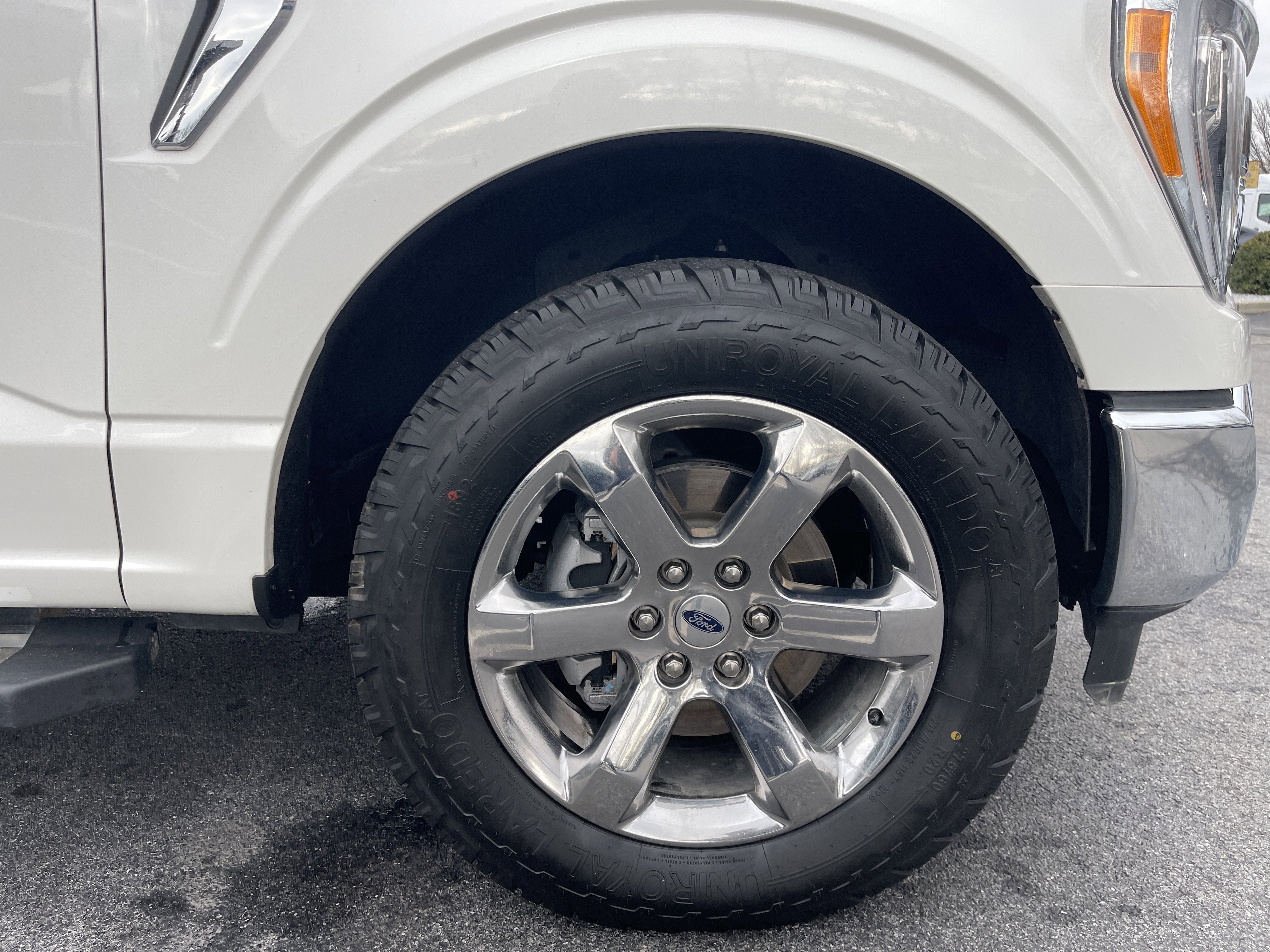 2021 Ford F-150 LARIAT 4WD SuperCrew 5.5' Box