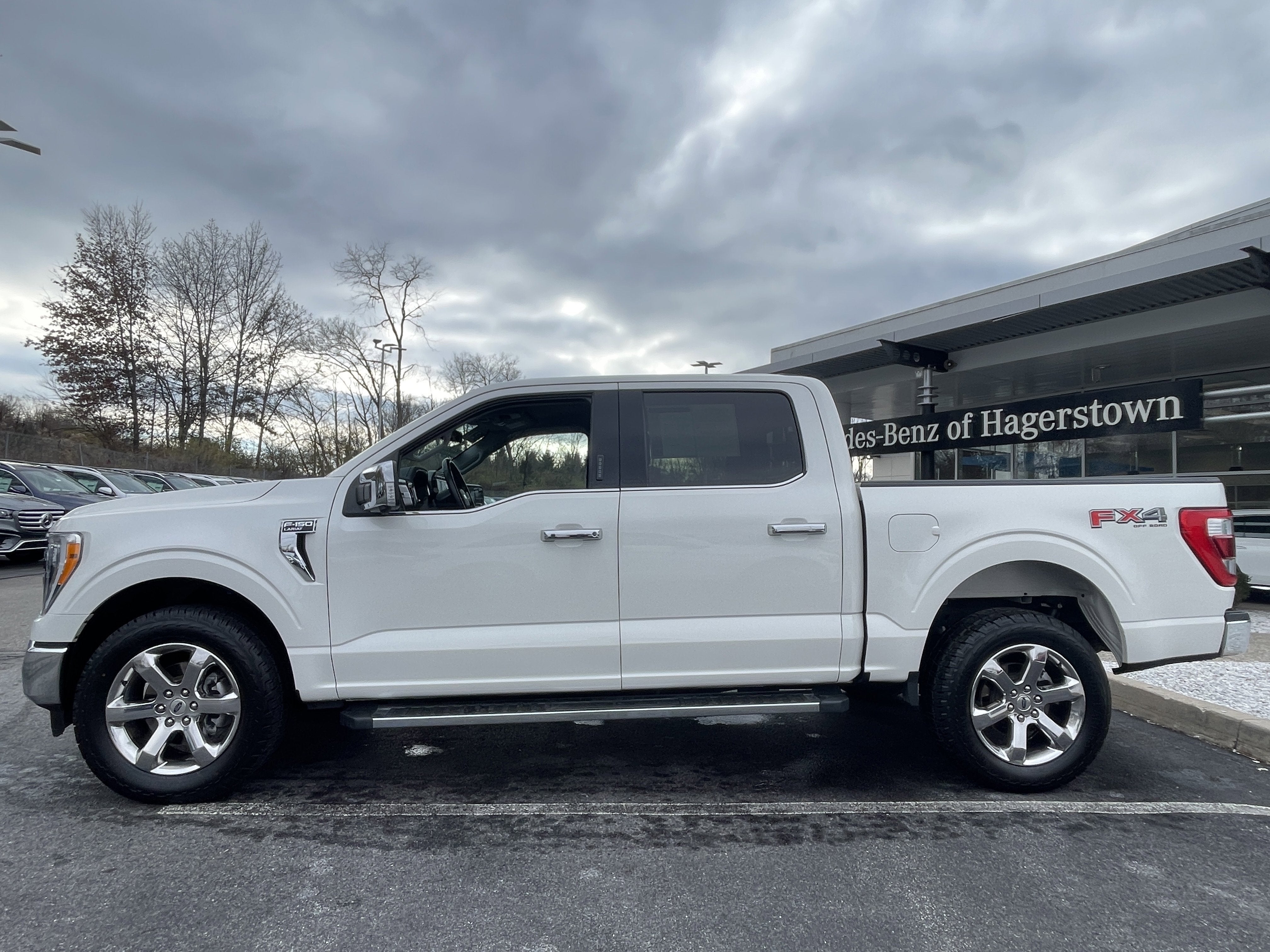 2021 Ford F-150 LARIAT 4WD SuperCrew 5.5' Box
