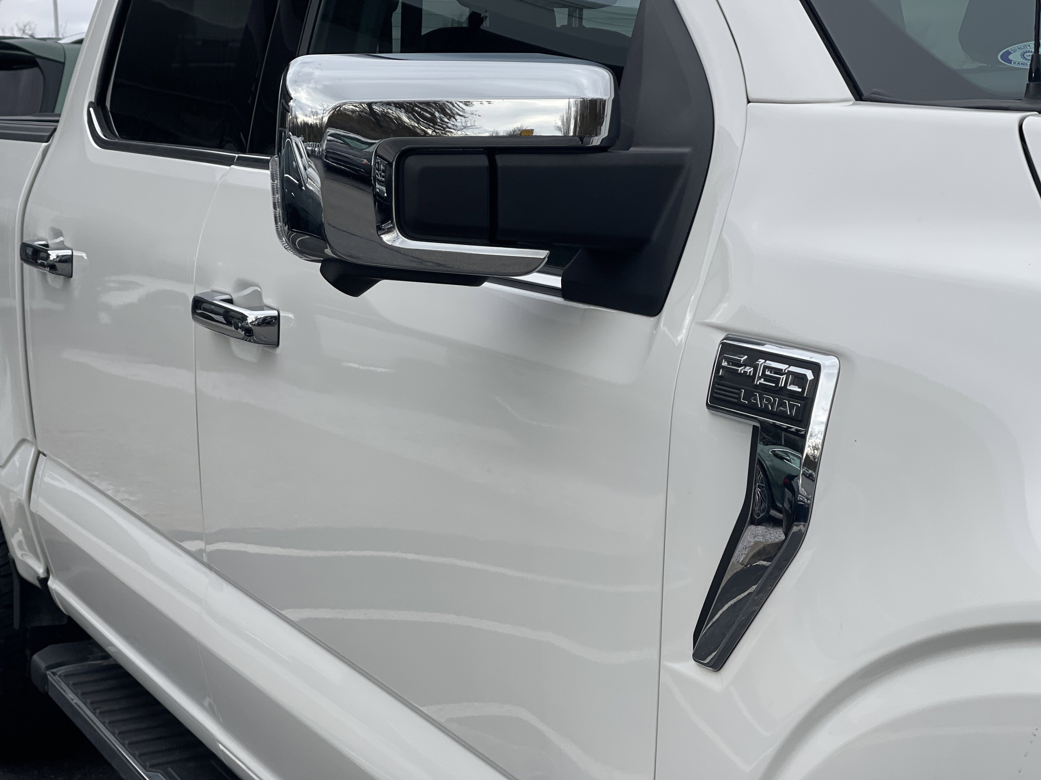 2021 Ford F-150 LARIAT 4WD SuperCrew 5.5' Box