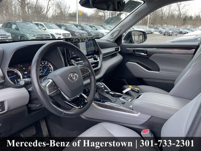 2021 Toyota Highlander Hybrid Limited AWD