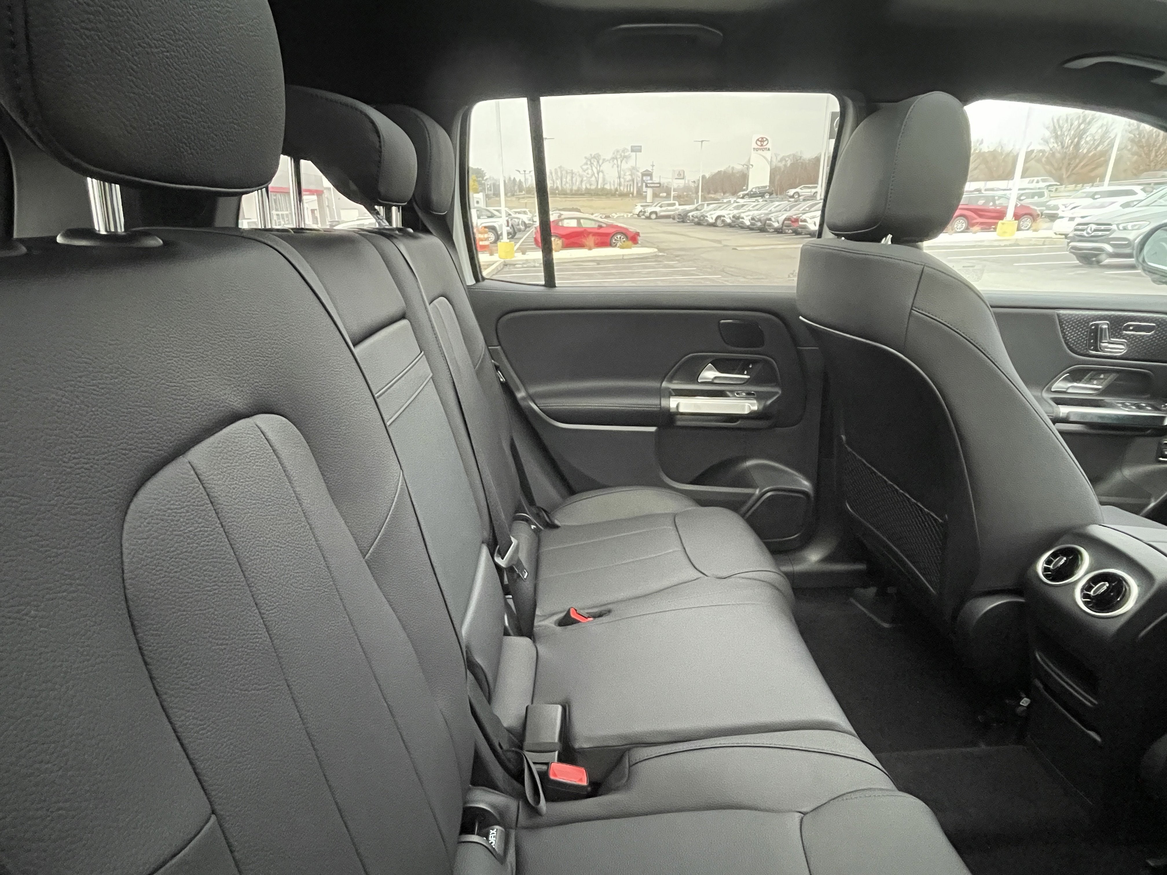 2026 Mercedes-Benz GLB GLB 250 4MATIC® SUV