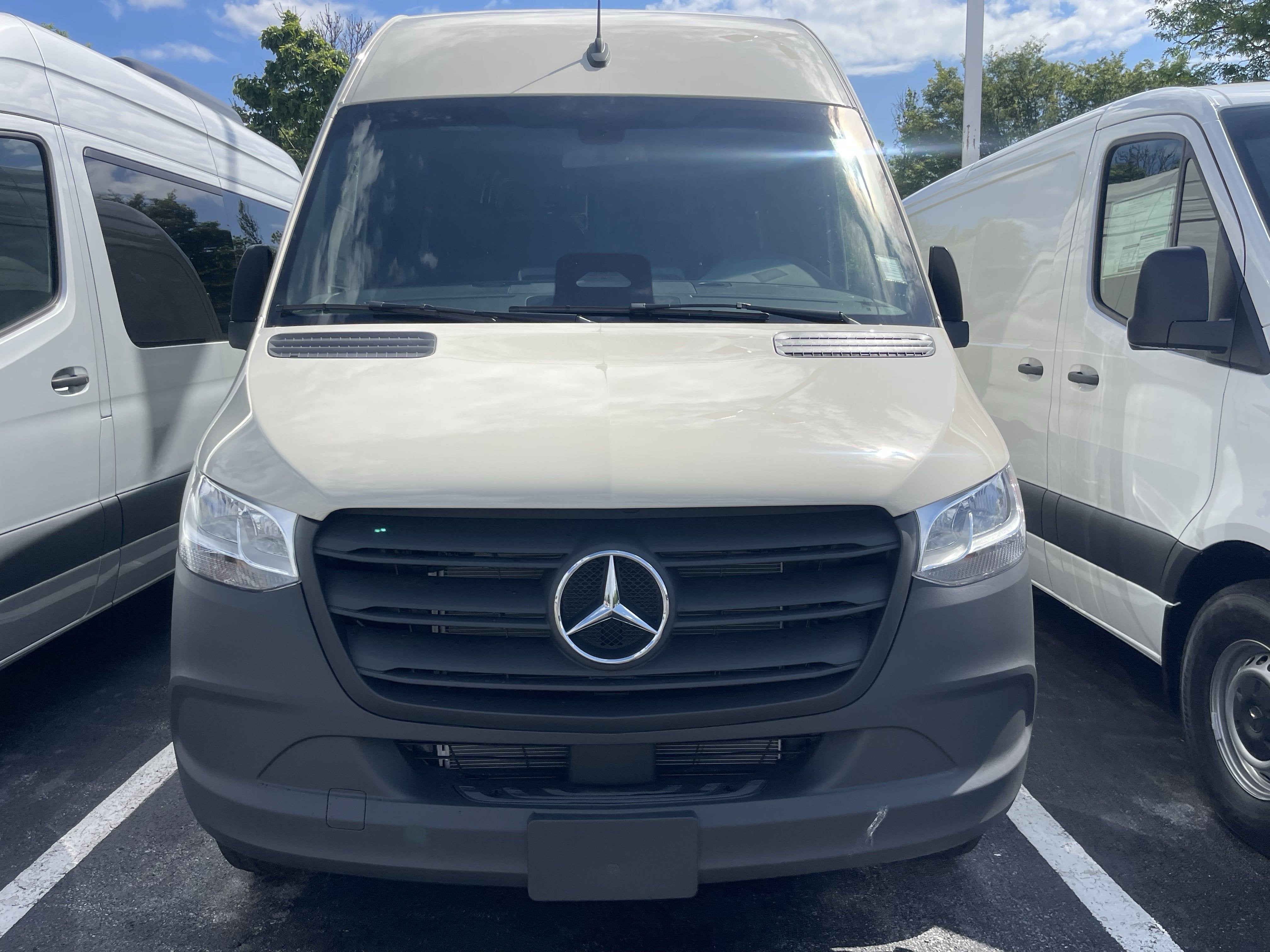 2025 Mercedes-Benz Sprinter Cargo Van 2500 Standard Roof I4 Diesel HO 144 RWD