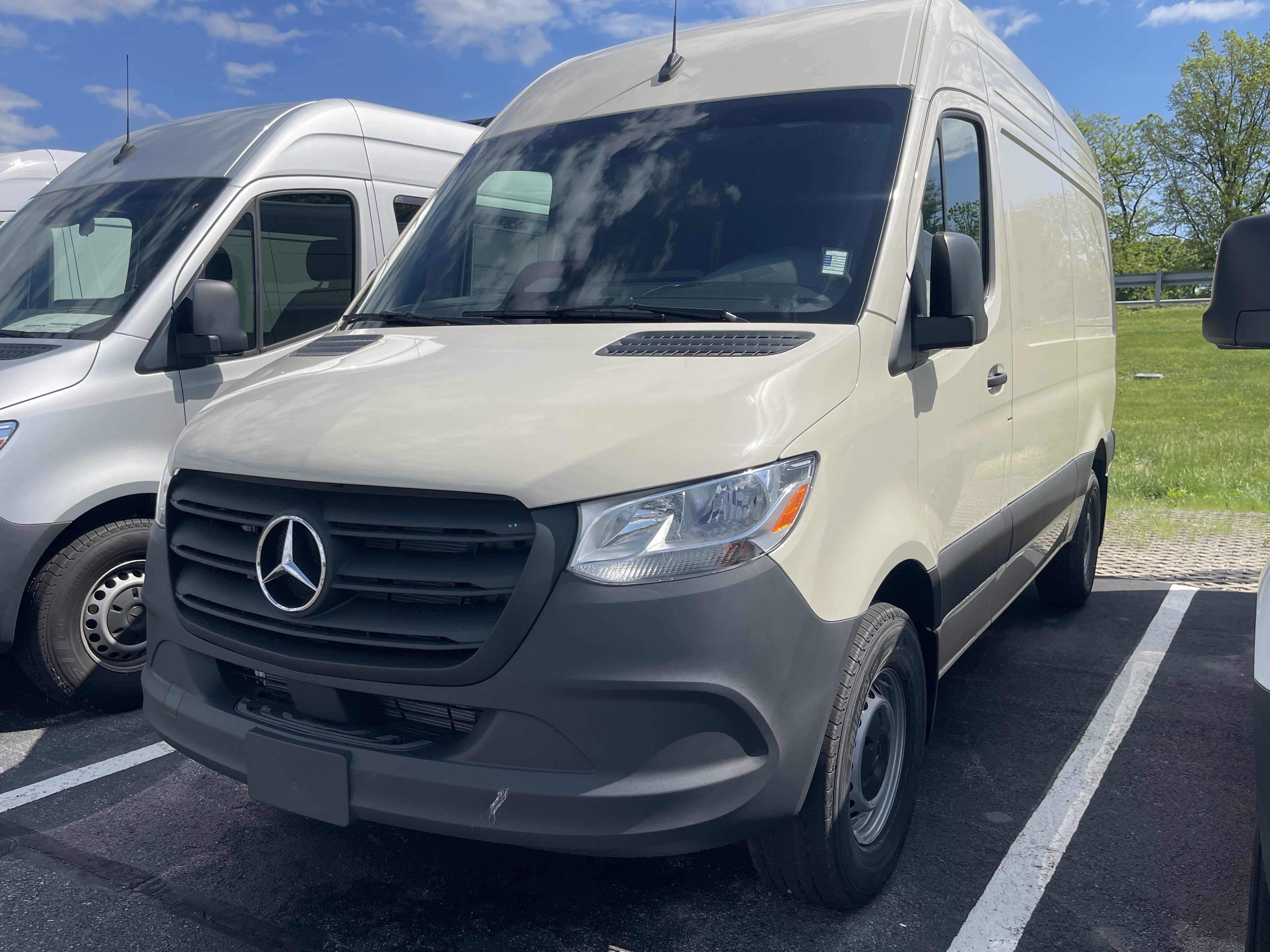 2025 Mercedes-Benz Sprinter Cargo Van 2500 Standard Roof I4 Diesel HO 144 RWD