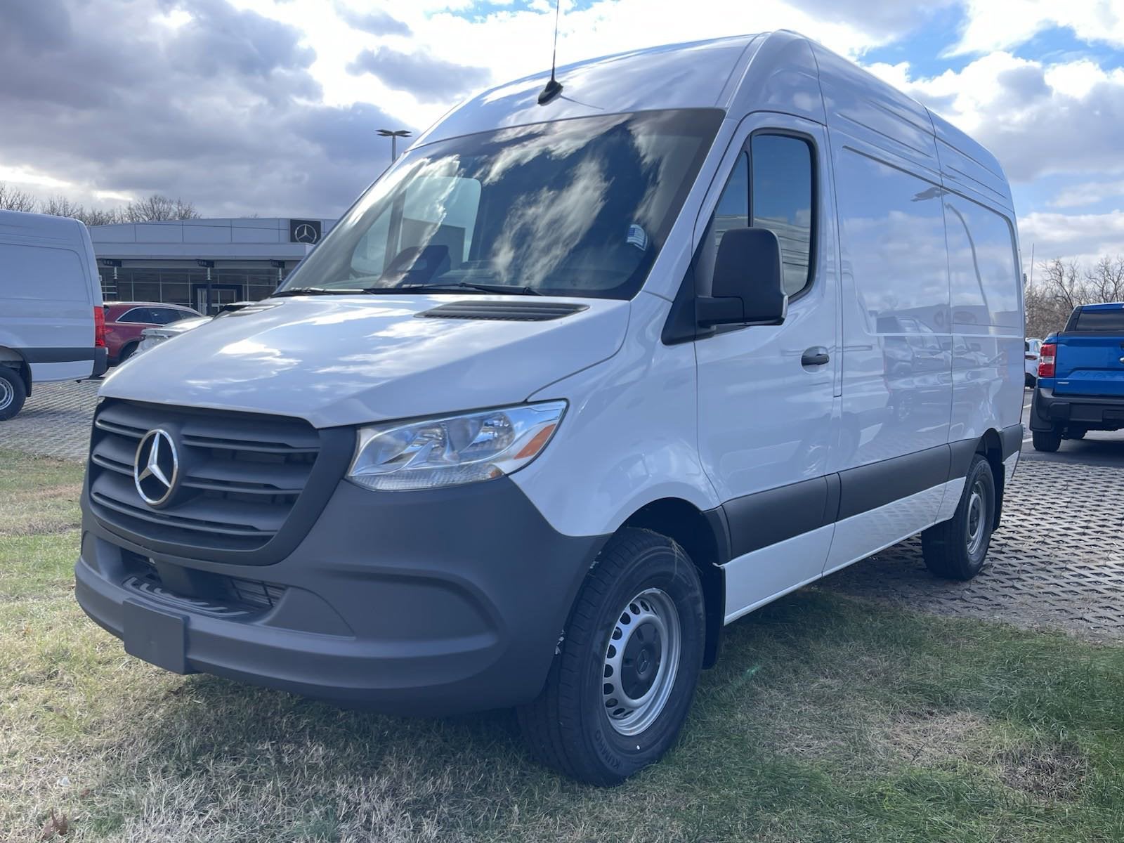 2025 Mercedes-Benz Sprinter Cargo Van 2500 Standard Roof I4 Diesel HO 144 RWD