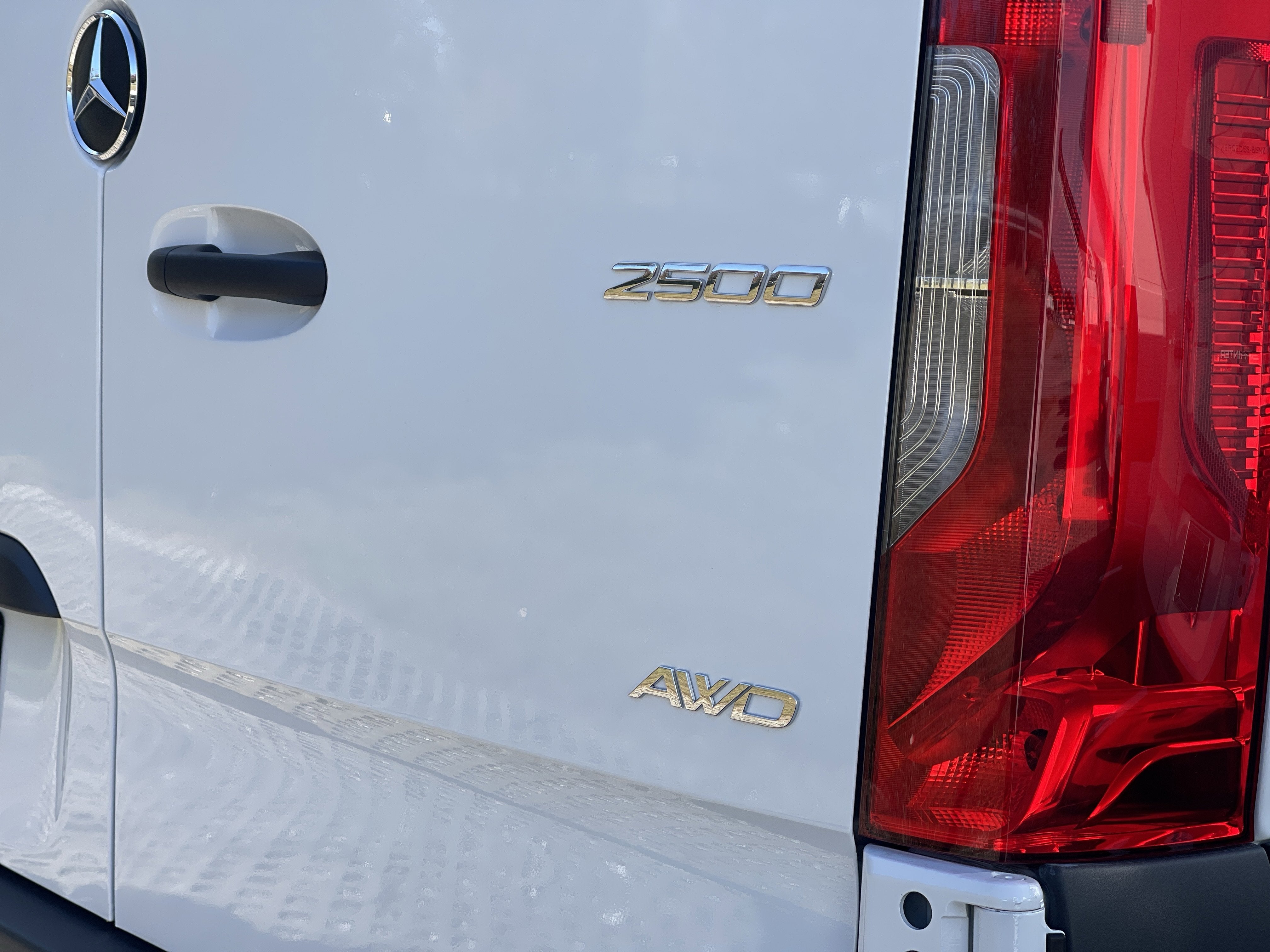 2026 Mercedes-Benz Sprinter Cargo Van 2500 High Roof I4 Diesel HO 170 AWD