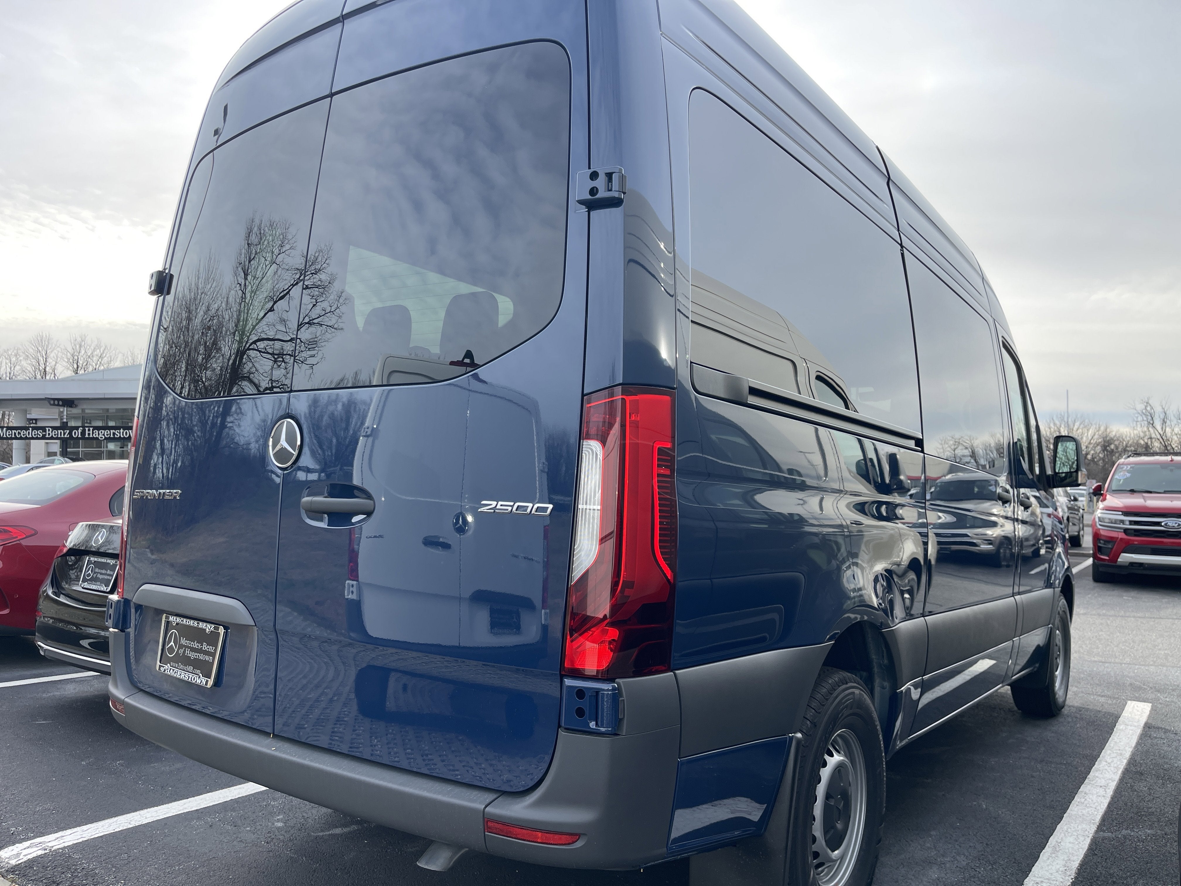 2026 Mercedes-Benz Sprinter Passenger Van 2500 High Roof I4 Diesel HO 144 RWD