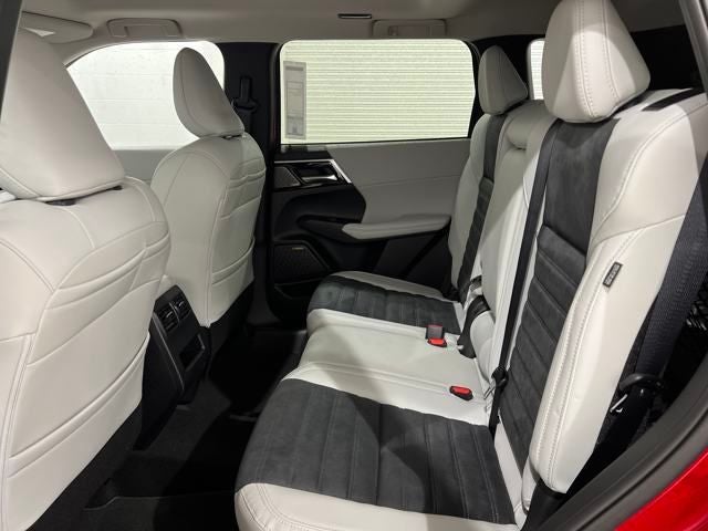 2025 Mitsubishi Outlander SE S-AWC