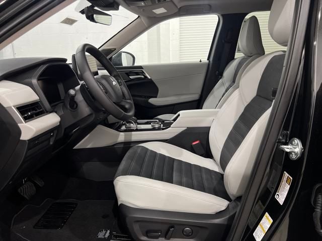 2025 Mitsubishi Outlander SE S-AWC