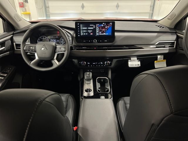 2025 Mitsubishi Outlander SE S-AWC