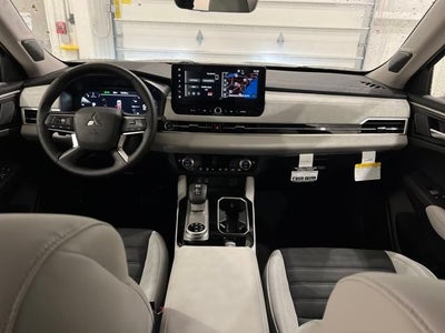 2025 Mitsubishi Outlander SE S-AWC