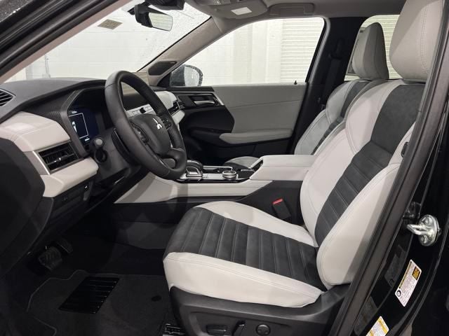 2025 Mitsubishi Outlander SE S-AWC