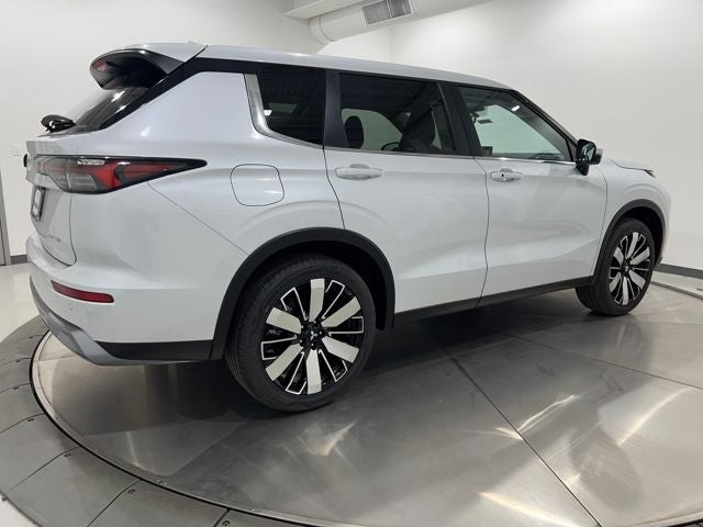 2025 Mitsubishi Outlander SE S-AWC