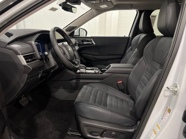 2025 Mitsubishi Outlander SE S-AWC