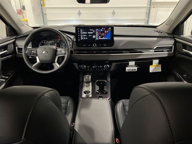 2025 Mitsubishi Outlander SE S-AWC